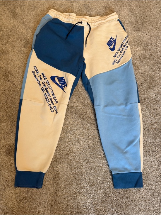 Nike Other - Nike Blue and Cream Colorblock Joggers Bowerman Drive Beaverton Oregon Men’s XL